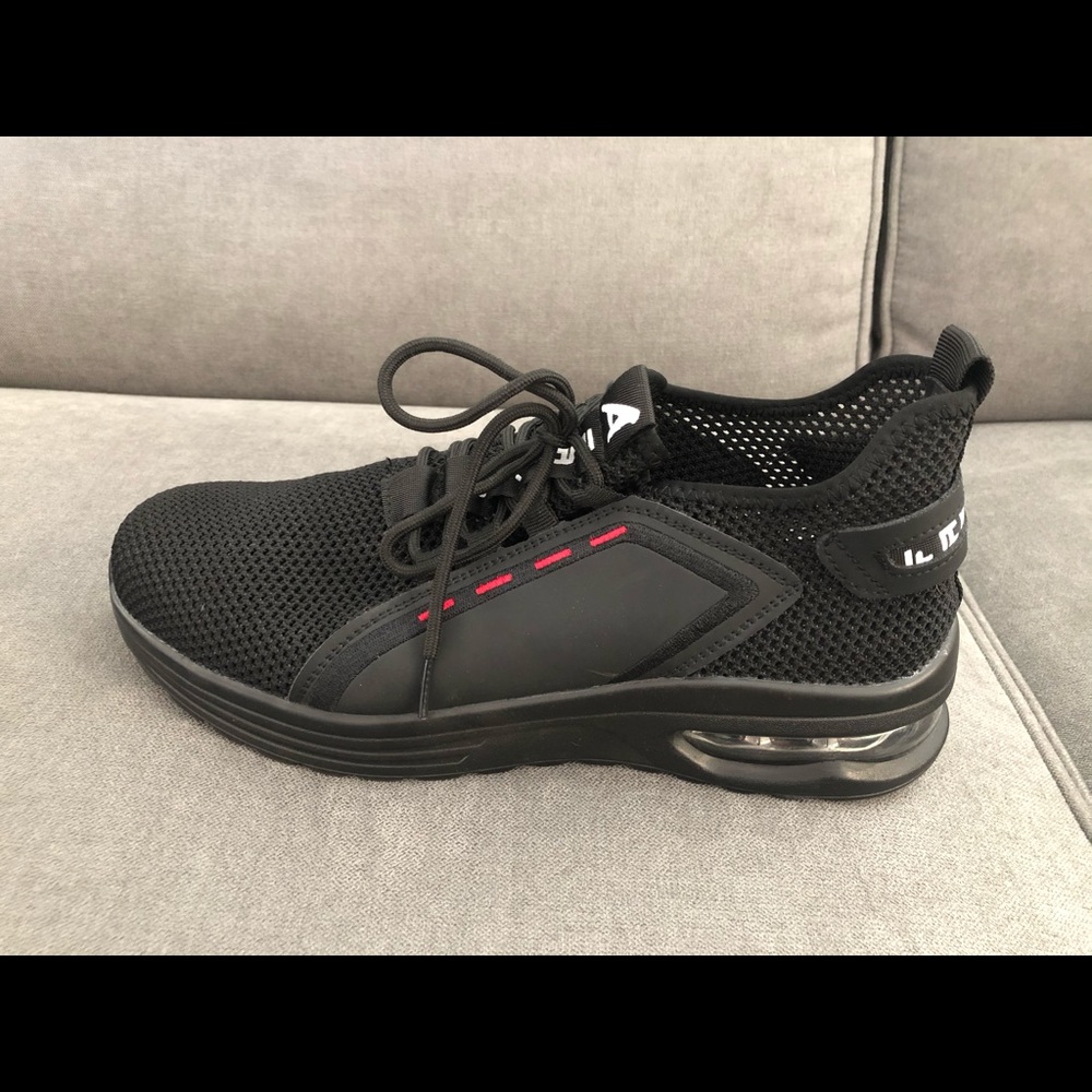 Men’s Size 11 Indestructible Shoes - NWOT